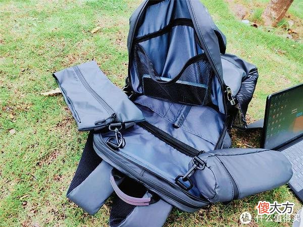 【就爱时尚】模块化定制，完美兼顾多场景使用，光影行星宙斯双肩包评测分享