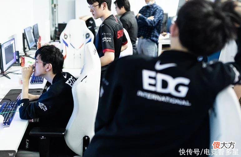 【游戏世界】Meiko竟成EDG分数最低的人？大满贯力不从心，圣枪国服猛上分