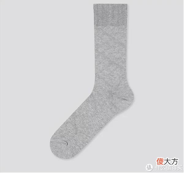 【时尚一点】反季清仓+新品促销，50款优衣库男女装促销清单，低至2.6折，速度入手！