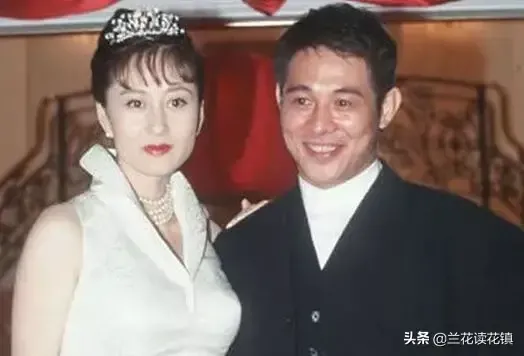 一次，李连杰身上带着价值2000万的天珠，来参加马云的生日宴会，马云问这是什么