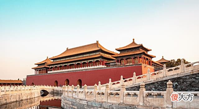 【爱历史】九子夺嫡中八、九阿哥被雍正疯狂清算,十阿哥为何能逃过一劫?