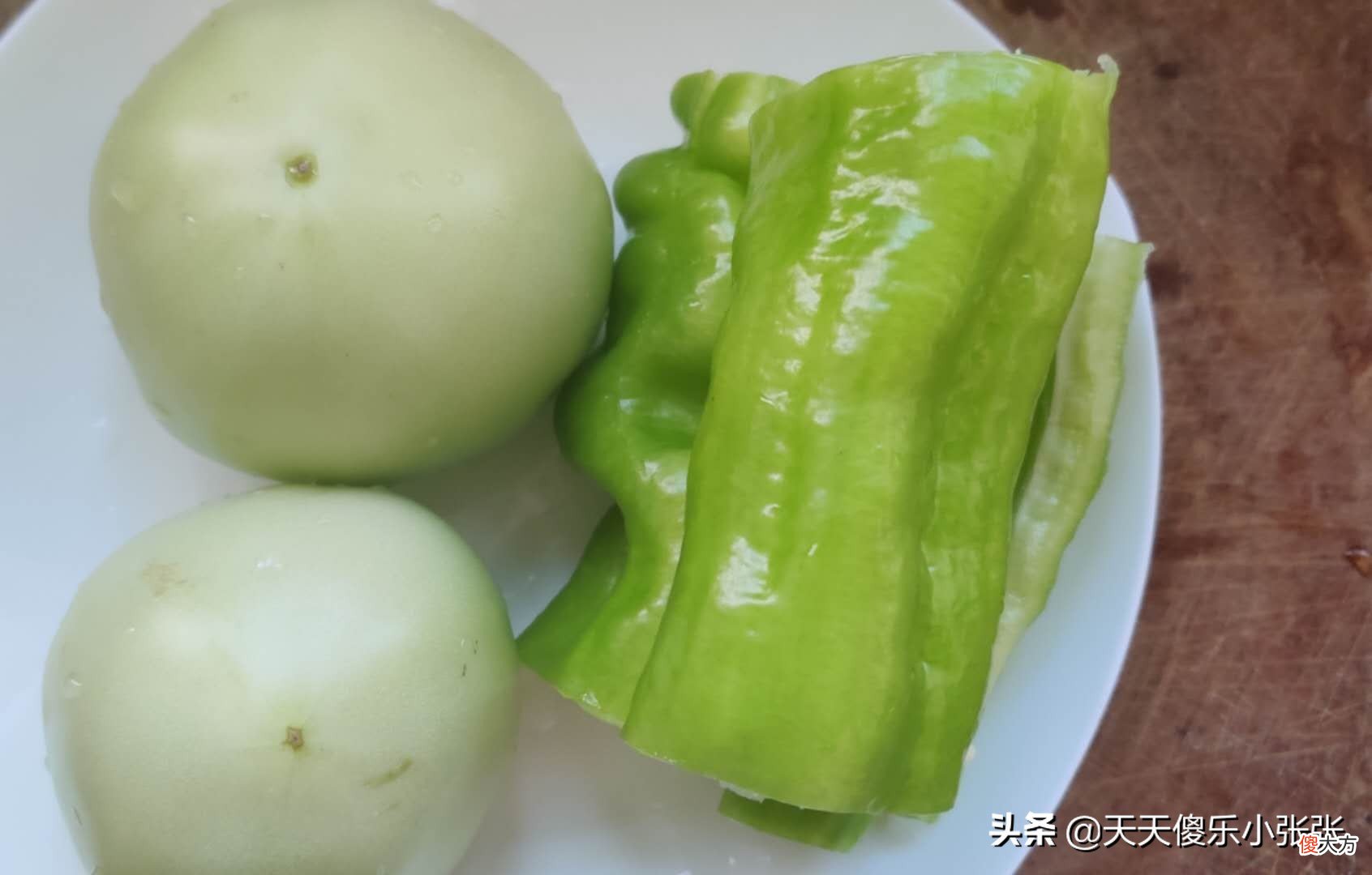 “有毒”的食物就是这么吸引人！青番茄酸酸的很上瘾