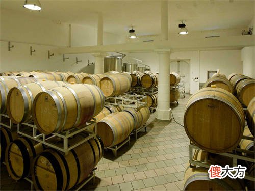 葡萄酒与情感交流 喝葡萄酒谈恋爱好吗