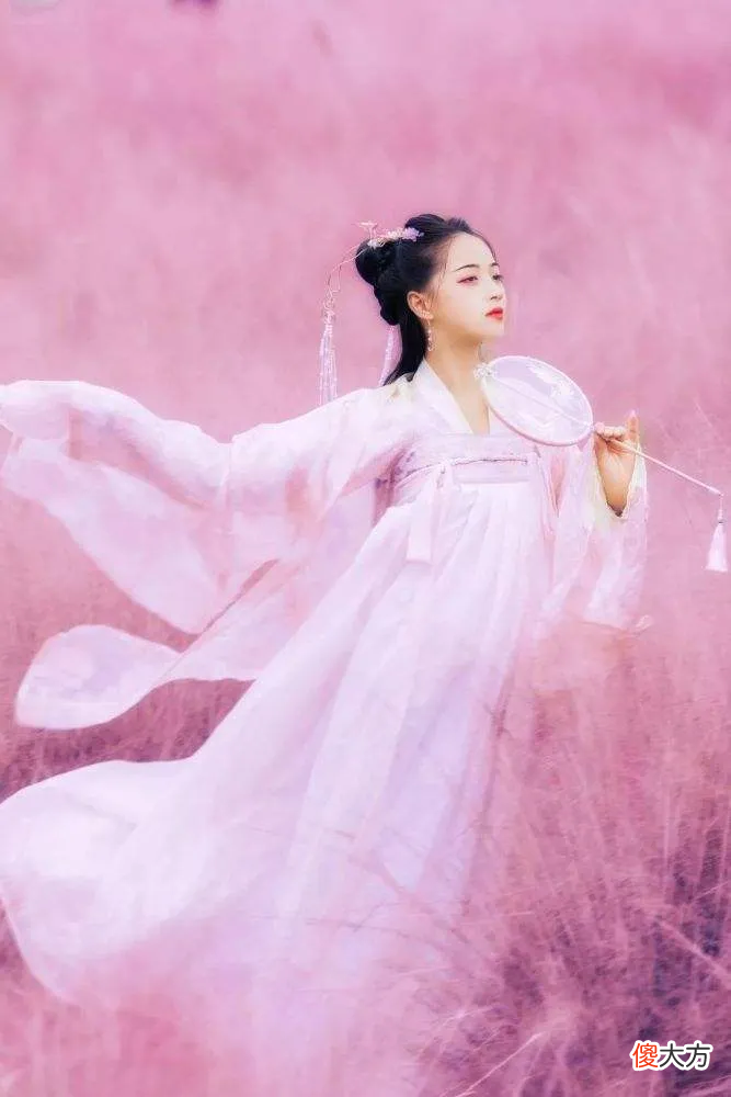 精选诗词｜少女扶莲陇亩香，花前百草系迷芒