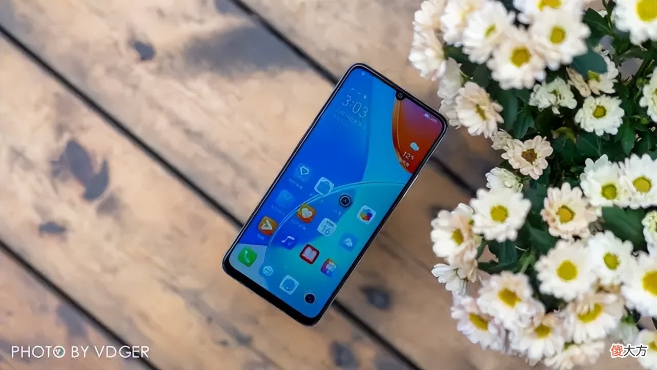 900多的5G手机 900左右的手机买什么好