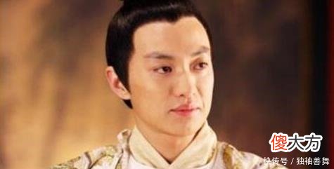 【爱历史】皇帝为保命装瞎3年，结果皇后当面招蜂引蝶，睁眼后处死兄妹二人！