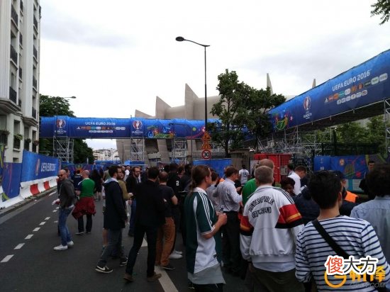 出国旅行带什么手机 船员出国买什么手机好