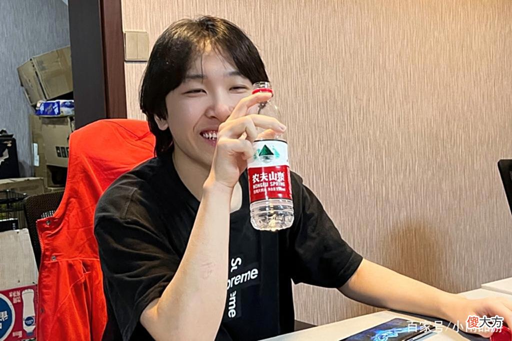 【游戏世界】清融蝉联最佳中路，eStar再次四缺一，XYG秀豆可惜了