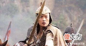 【爱历史】太医听从李世民给秦叔宝治病，不料太医刚走，秦叔宝立马把药倒掉