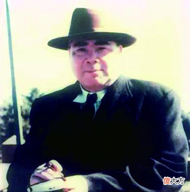 【历史故事】冯玉祥唯一还健在的儿子,拥有千亿资产,曾决定不会更改国籍