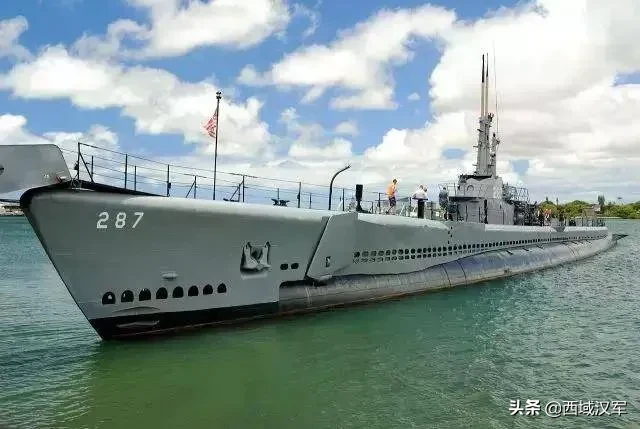 你们想不到吧！二战德军潜艇兵上岸第一件事要干什么？在海军各兵种中潜艇兵作为一种新