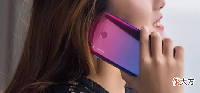 圣诞节送给女友的礼物 用手机送女朋友什么礼物好