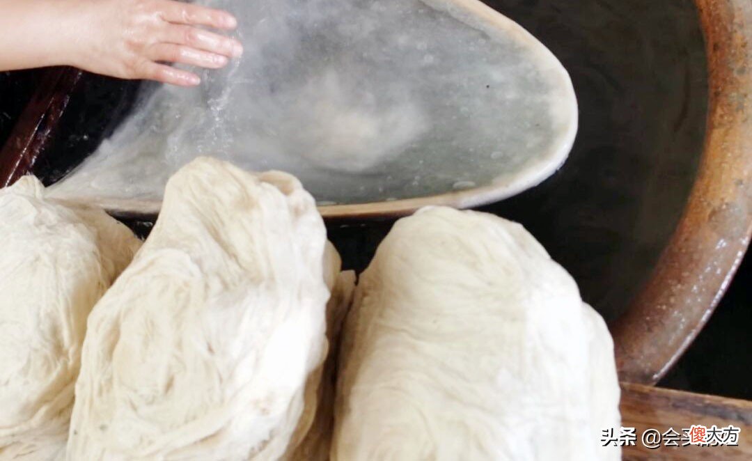 蚕丝被的水很深 蚕丝被进水