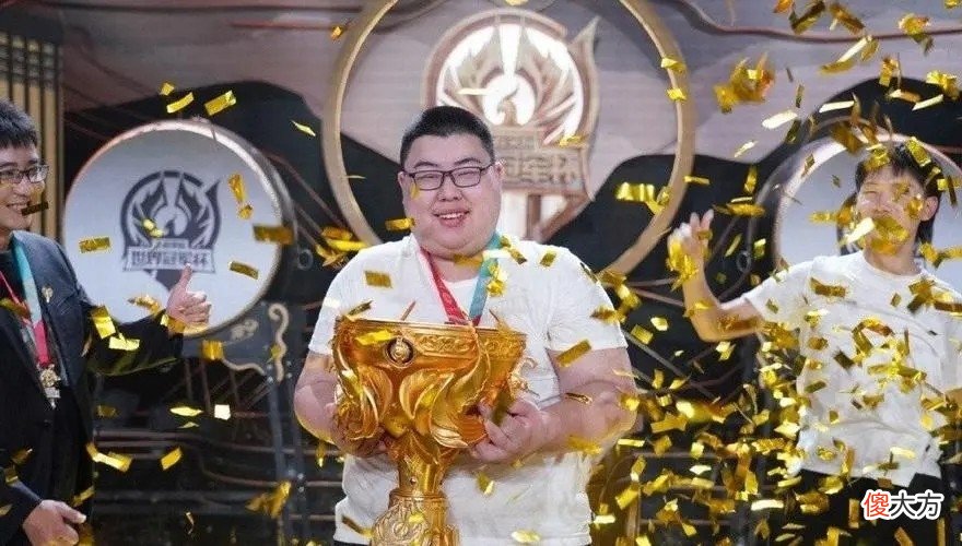【游戏迷】lol:小胖喷元歌绝活枷锁引众怒,网友:他已经不痛不痒