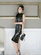 【就爱时尚】黑色无袖蕾丝长裙搭配黑色尖头细跟高跟鞋，优雅别致，时尚好看