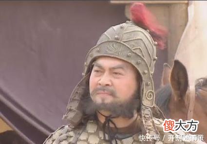 【爱历史】三国时期潘凤和吕布齐名，为啥对战华雄时，会被一刀斩杀