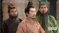 【爱历史】关羽和张飞当初若不遇刘备，而是跟随曹操，能混得好吗？