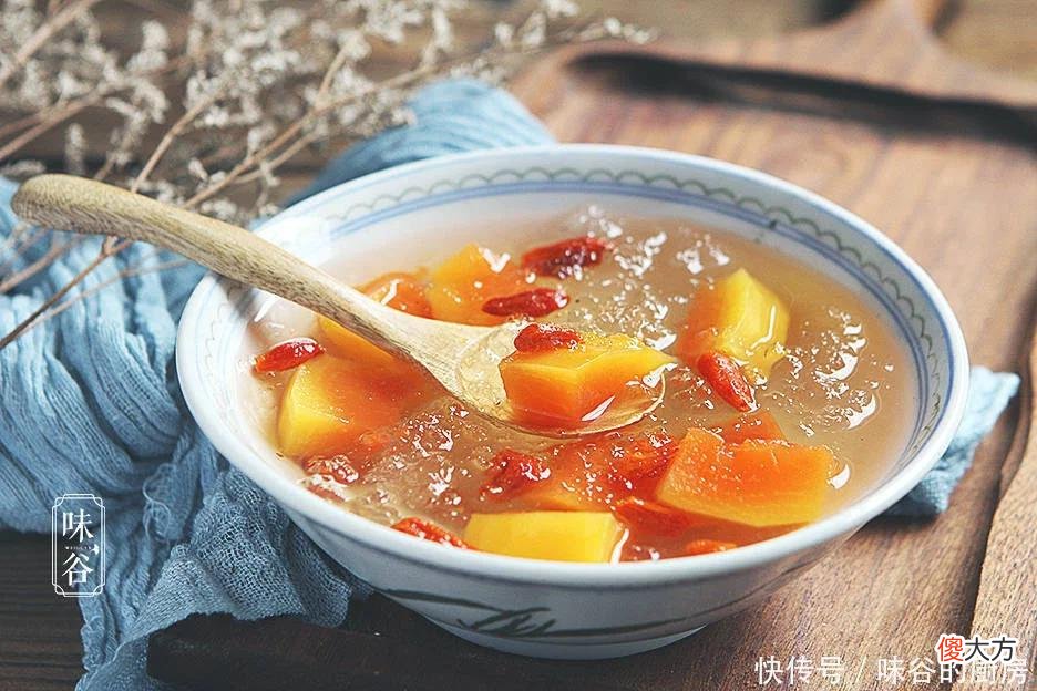 【时尚一点】天热怕晒黑？建议“常食2果，多喝3水”，皮肤水润白皙不怕晒