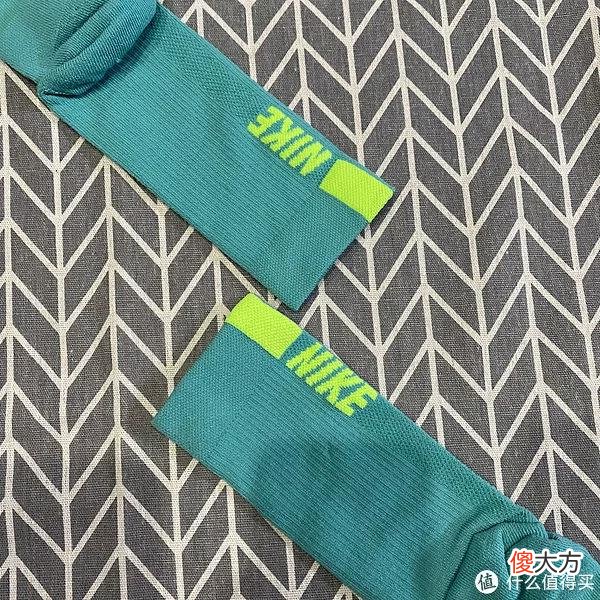 【就爱时尚】胖胖买衣服 篇四十二：好看又舒适，Nike SX7557跑步袜