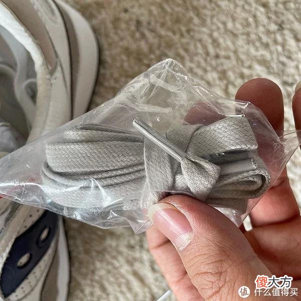 【就爱时尚】Sneaker 篇一百七十二：Saucony周年纪念套装Jazz 81与Shadow 6000