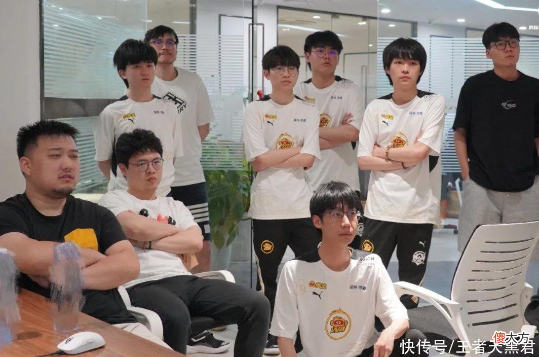 【游戏迷】estar2-3爆冷不敌WB，风劫确实不如易峥，梓墨在老东家面前自证