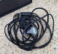 什么牌子的有线耳机比较好用 苹果手机配什么品牌有线耳机好