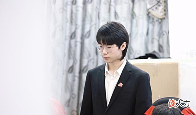 【游戏迷】AG张角直播爆料,俱乐部找教练找过久哲,可因为两个原因久哲没来
