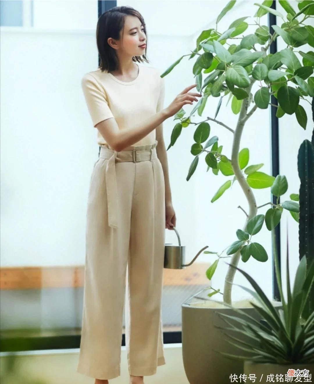 【时尚一点】中年女人不需要大牌加身，掌握这些穿搭技巧，时尚减龄又有高级范