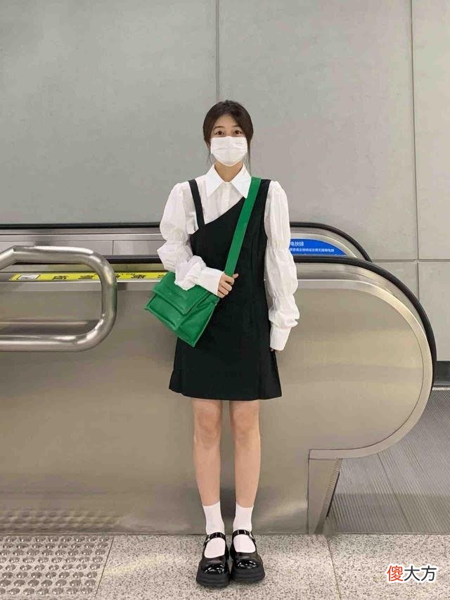 【就爱时尚】地铁里的“中国女孩”：虽然不精致，但胜在大方、自然！