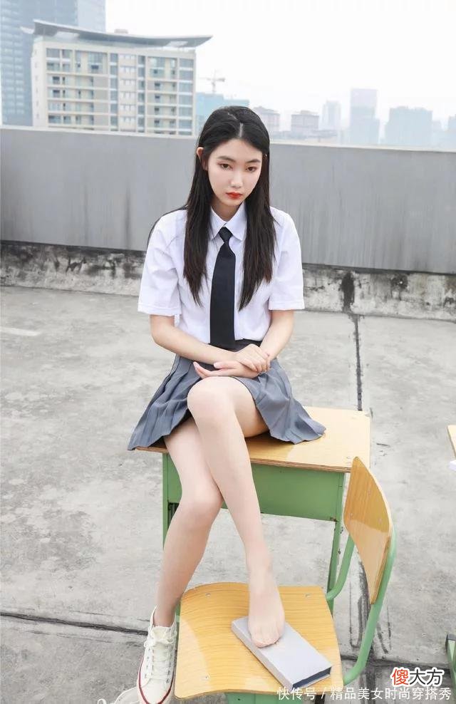 【就爱时尚】学姐的清纯魅力你把握不住？