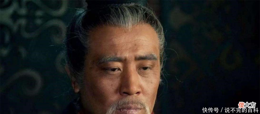 【爱历史】诸葛亮的双腿无碍，为何总爱坐轮椅这正体现他的智慧！