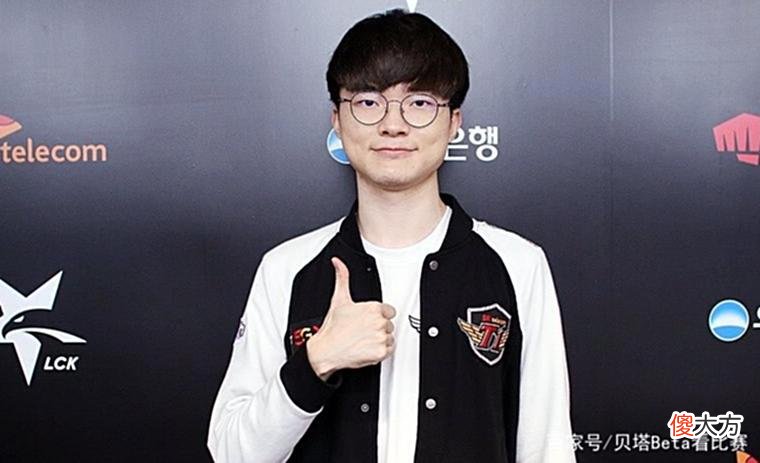 【游戏迷】Faker直播吐槽路人打野：是演员吗？智商很低，应该不是韩国人