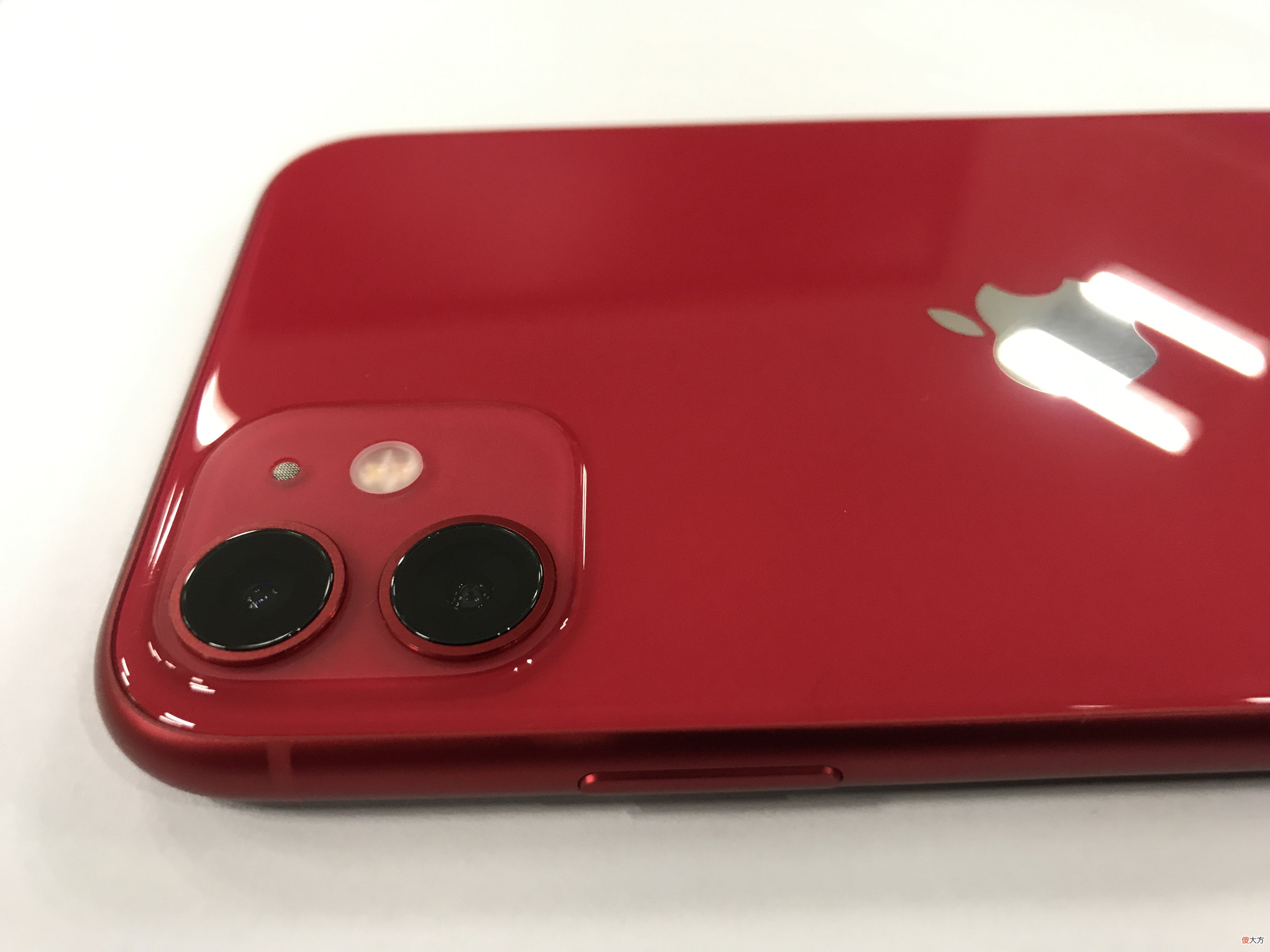iphone11颜色怎么选 iphone11什么颜色好配手机壳