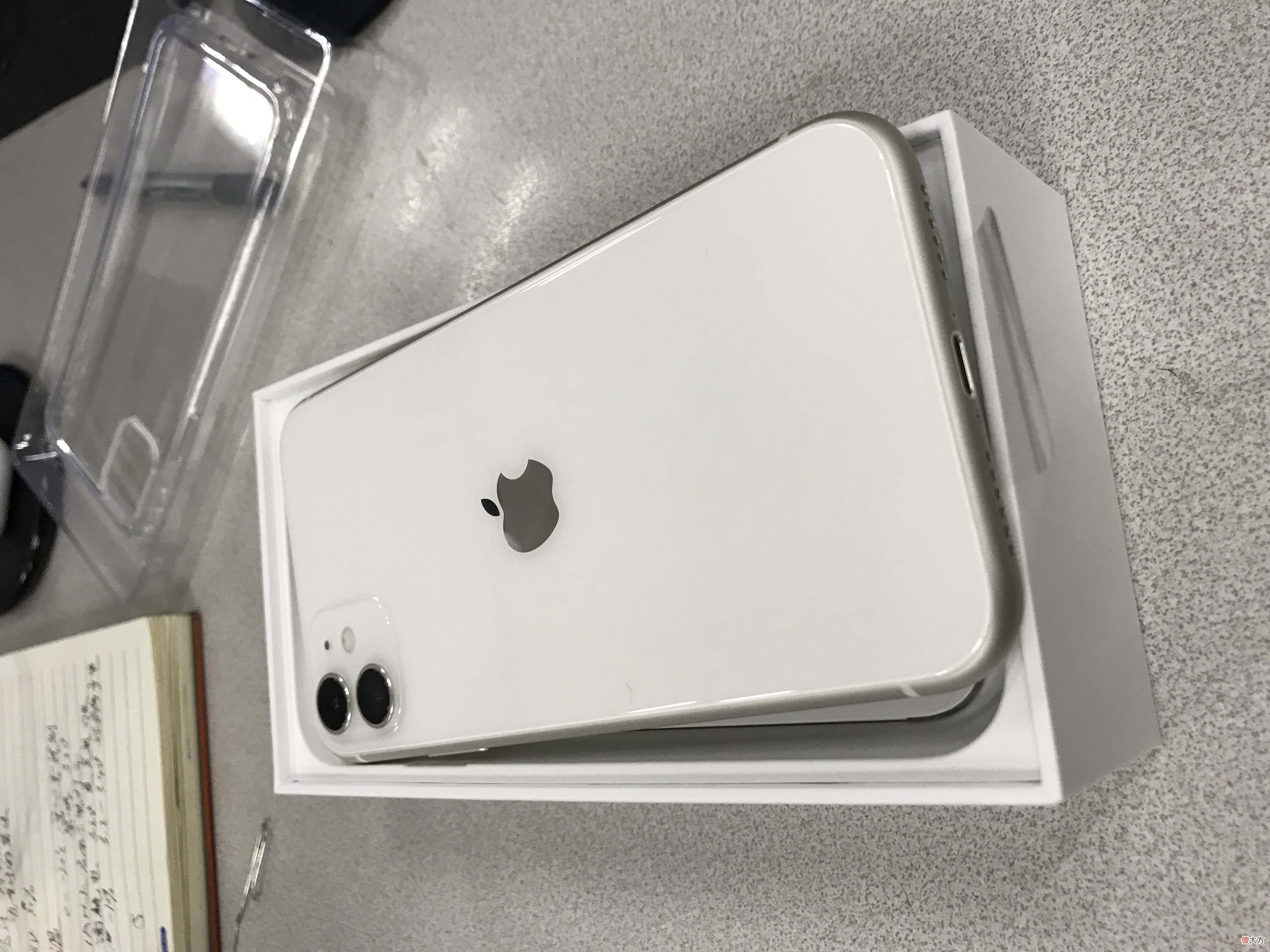 iphone11颜色怎么选 iphone11什么颜色好配手机壳