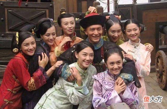 【历史故事】1男4女合葬墓被挖掘,开棺时发现一只“蝉”,考古家却哈哈大笑
