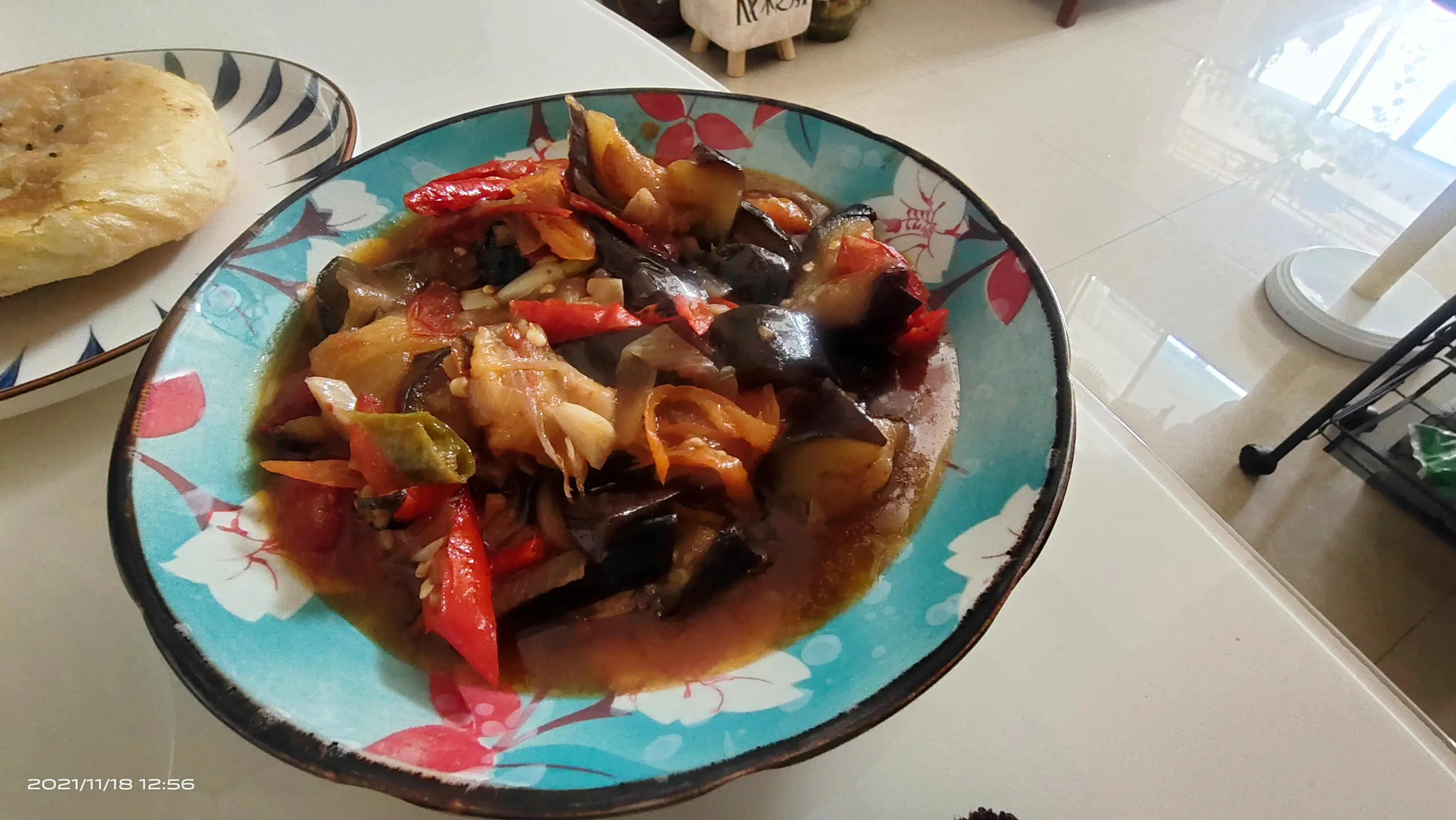 话说我从一大早忙到现在，饿着肚子还有一堆活,稀饭用高压锅煮做成了稠米饭捂脸