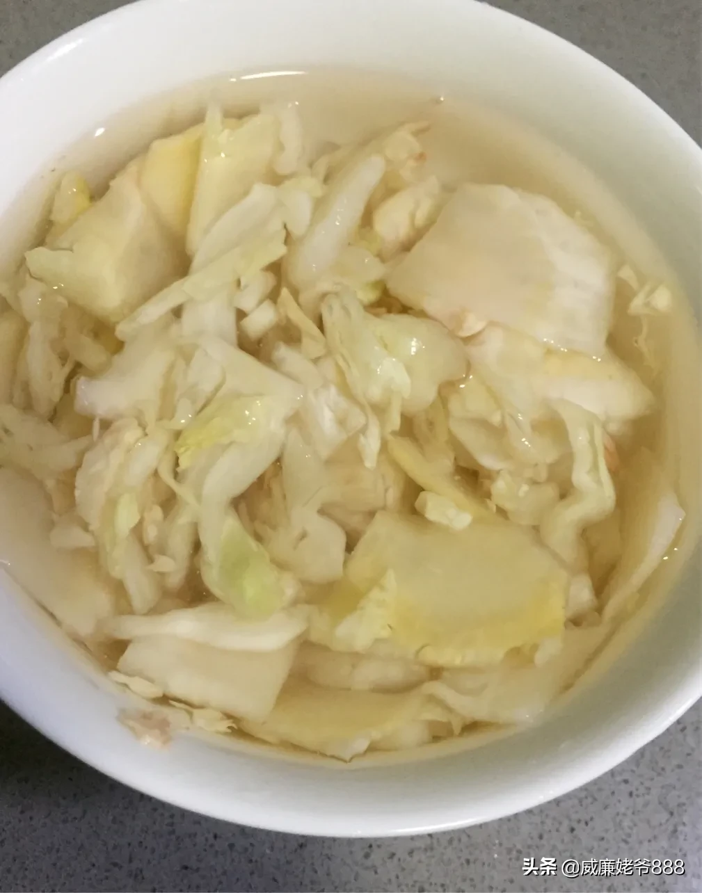 包菜的梗不要扔了 包菜的梗怎么处理