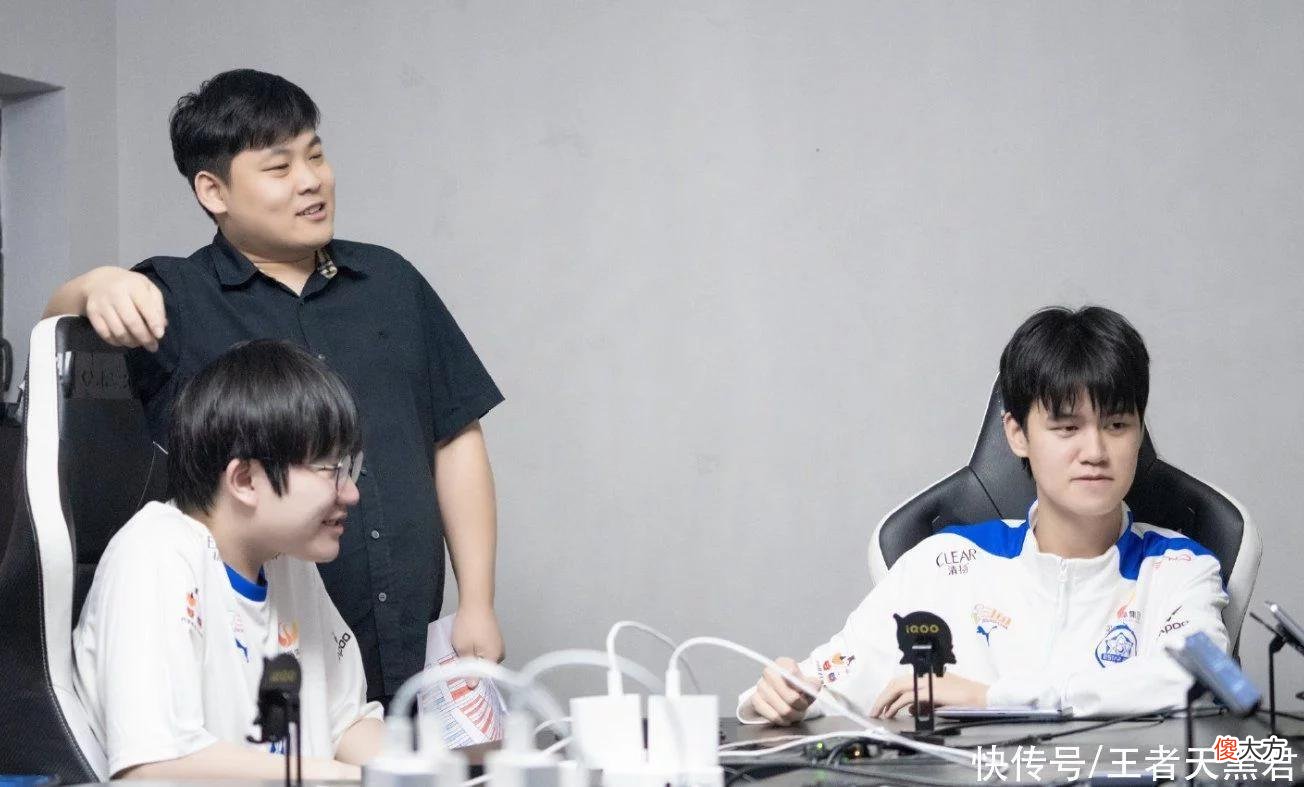 【游戏世界】Estar易峥连复盘都不参加，SK还想上风劫，葫芦里卖的什么药？