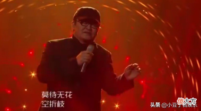 走过了十年的中国好声音选出来的冠军糊掉的不少，可是有些早早就被淘汰的选手
