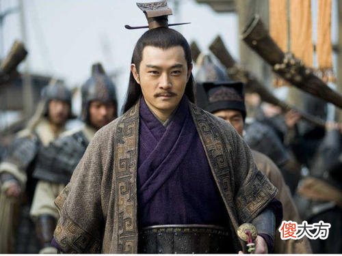 三国演义中周瑜是一个怎样的人 三国演义中周瑜是一个心高气傲并且心胸有些狭窄的人物