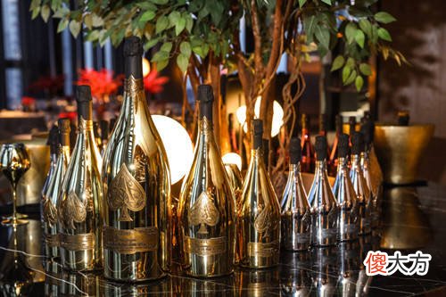 卖红酒属于什么行业 红酒业务主要跑哪些店