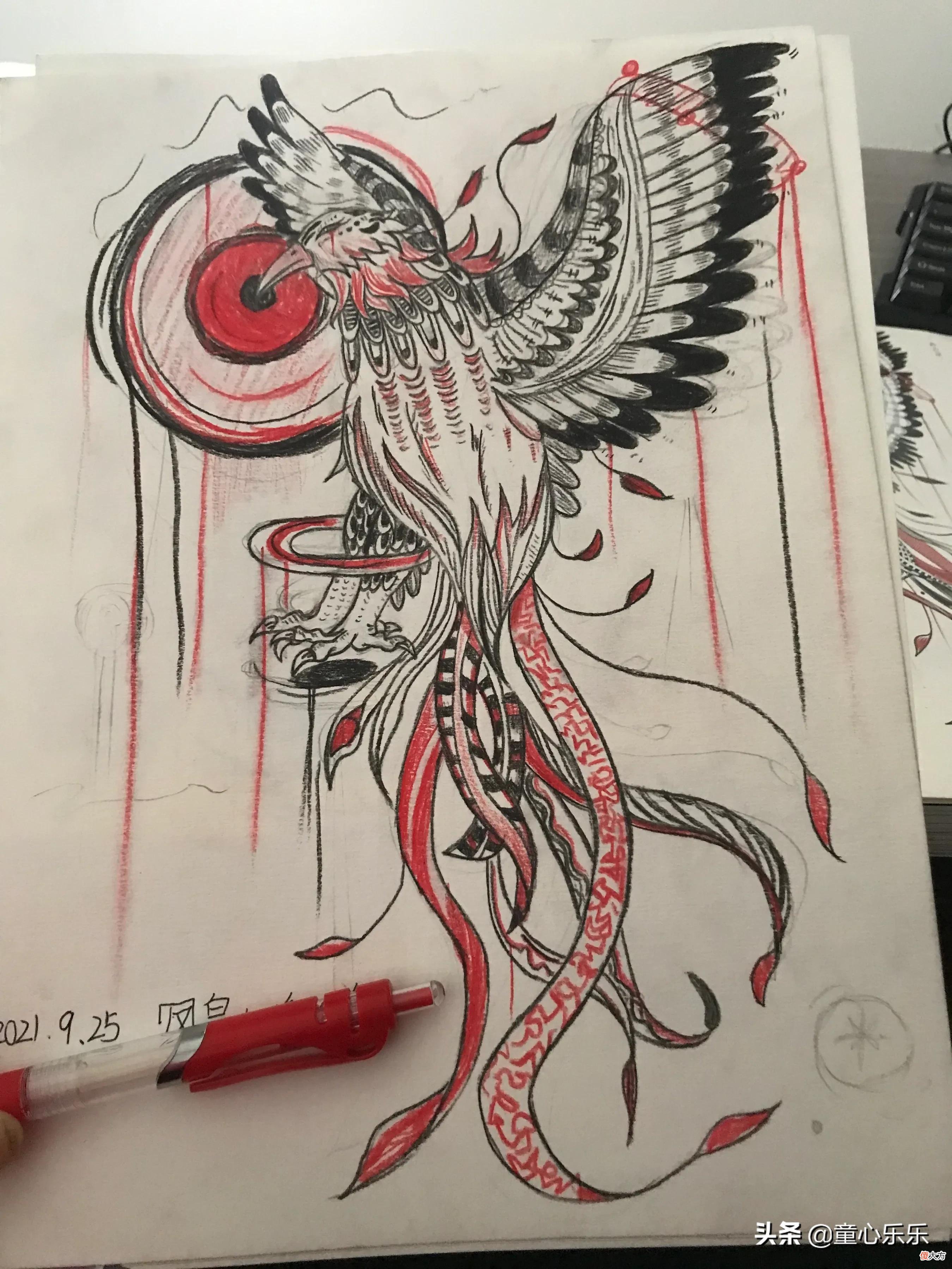在乡下的院子时,你看一只漂亮的公鸡,后面必然有母鸡跟起,公鸡气势傲然如同将军