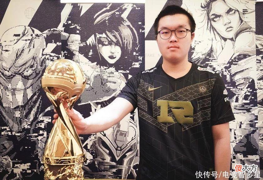 【游戏世界】Bin开始改变自己打法？比赛竟然玩塞恩，网友锐评：为时已晚