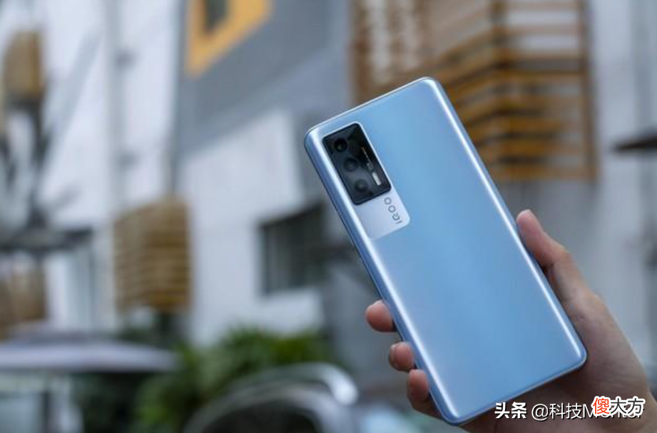 3K左右买什么手机 3k到5k买什么手机好