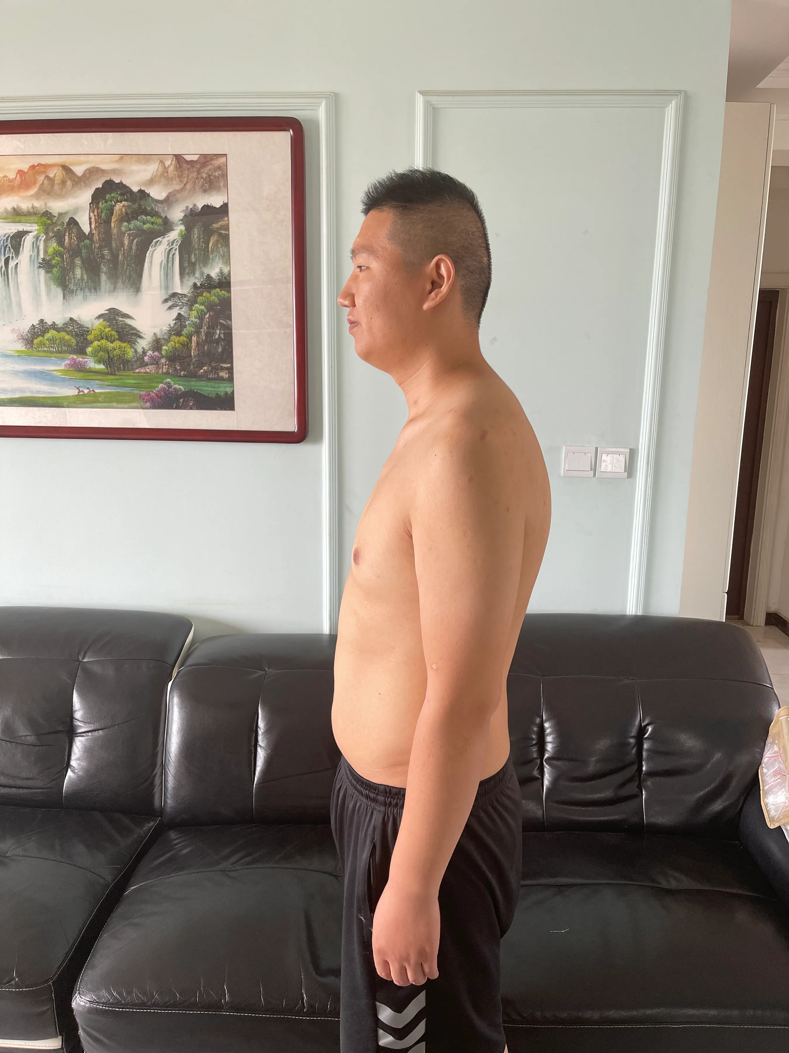 楠哥瘦了60斤用的是什么减肥法 大家好，我是瘦了60斤楠哥