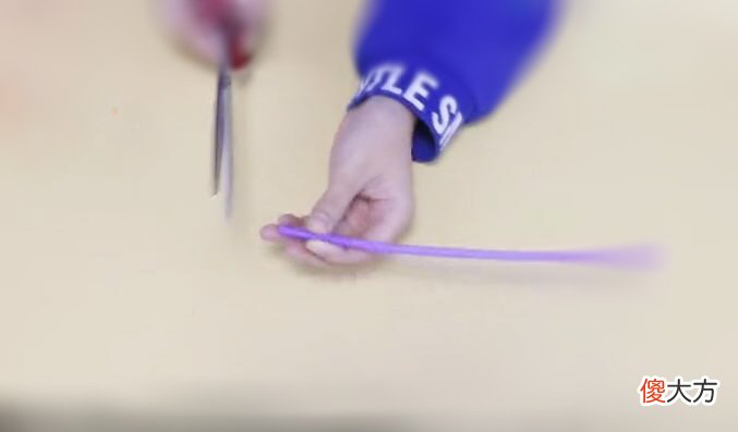 衣服拉链坏了别担心 衣服拉链坏了怎么搞