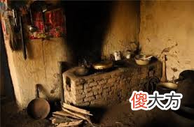 开兰博基尼摆摊卖手机壳 摆摊卖手机壳什么好