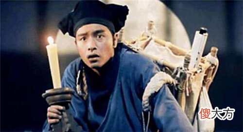 【历史故事】古代书生赶考盘缠丰厚,为何山贼从不劫?山贼:你看他腰间绑的啥