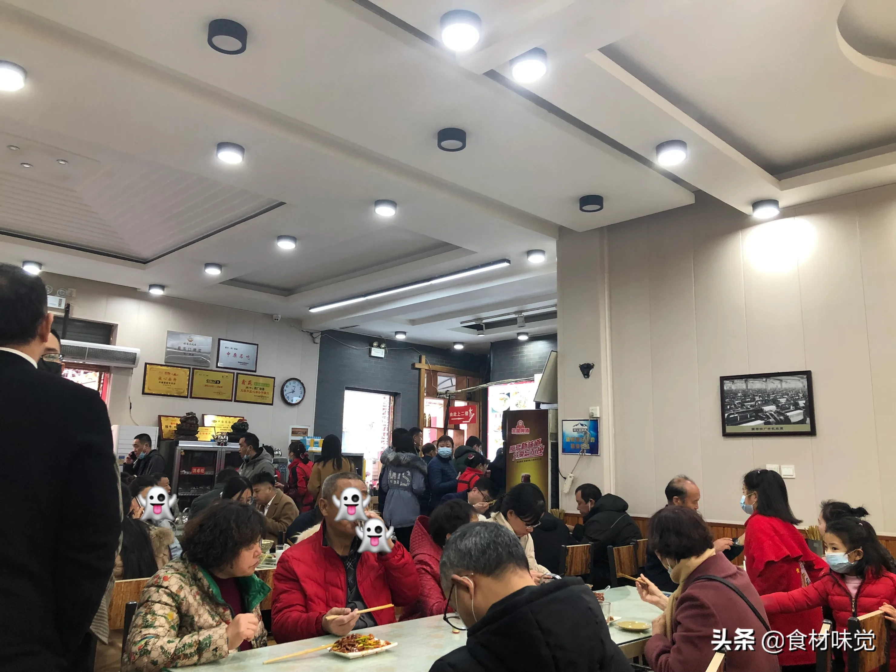 郑州的工资对不起郑州的烩面，四厂烩面涨到了16元一碗，生意依旧火爆！