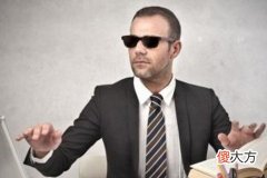 解析男孩手上几个斗最聪明最好人生